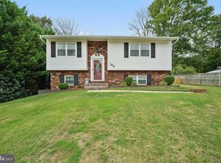 164 Oak Dr, Pasadena, MD 21122