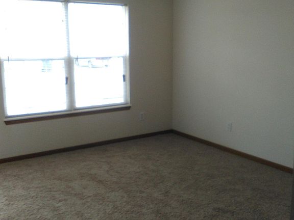 2nd image of 7B Lowry Ln #7B