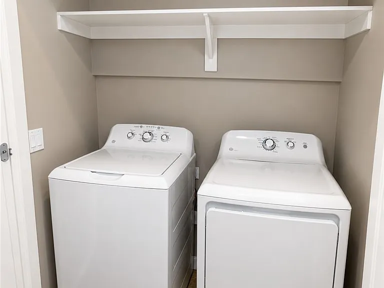 6868 Sky Pointe Dr #2006 — Photo 10