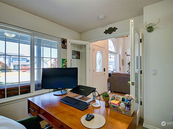 5th image of 1860 Rock Rose Drive