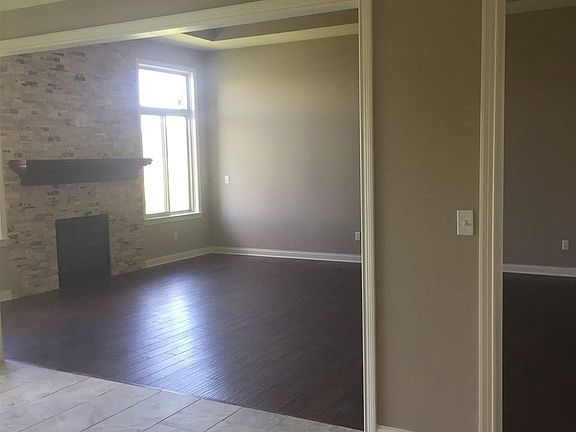 4th image of 62847 Franklin Park Dr