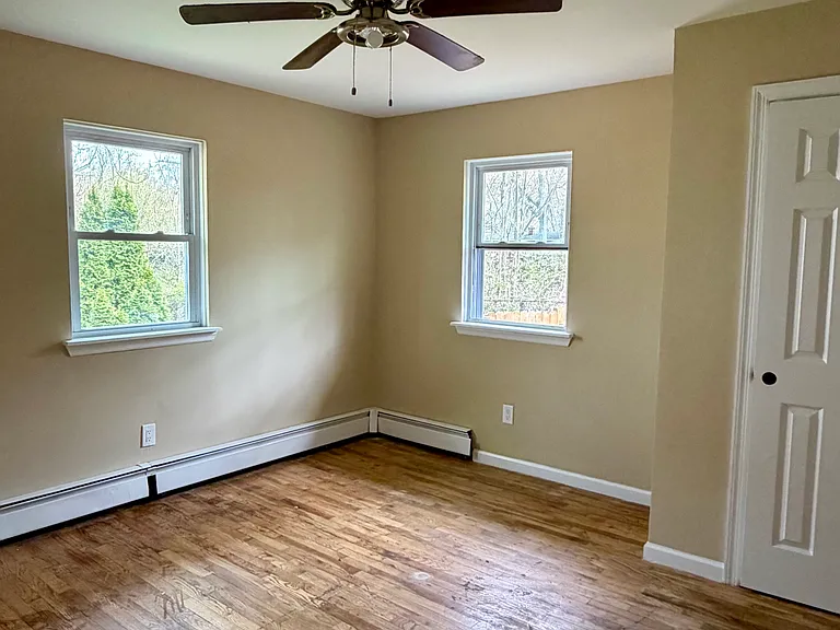 14 Mastic Blvd — Photo 11