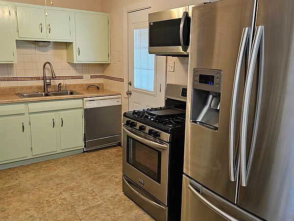 2nd image of 307 Westfield Ave