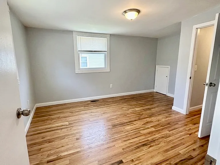 183 Manor Pkwy — Photo 7