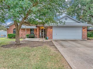 2121 Rey Dr, Woodway, TX 76712