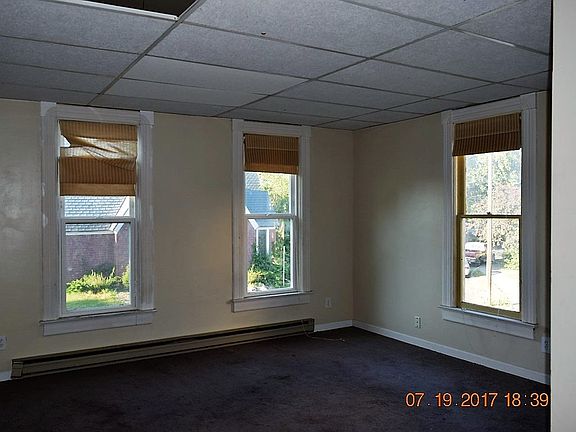 5th image of 1837 W Dean Ave #A