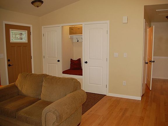Entry Bench/Closets