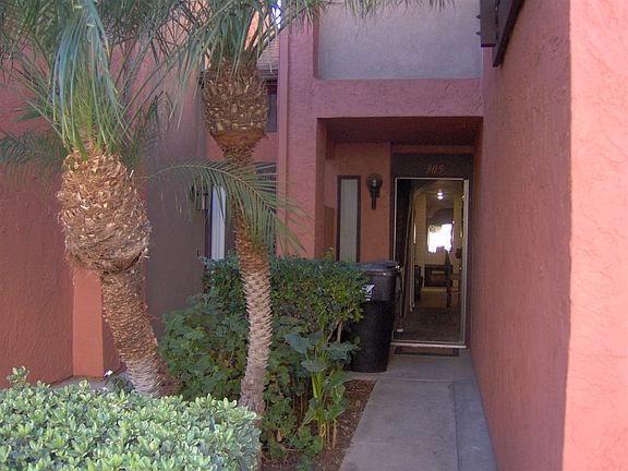 2nd image of 609 Beyer Way Unit 305