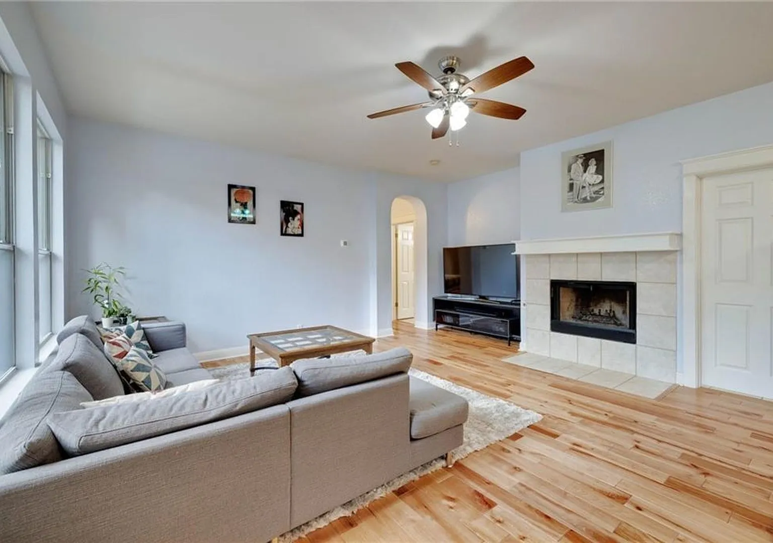 610 Palo Alto Ln — Photo 4