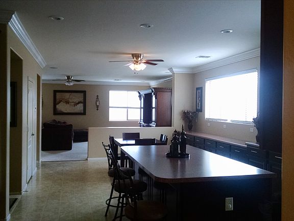 5th image of 834 E Penny Ln