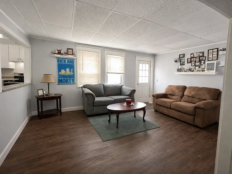 2519 Genesee St #3 — Photo 4