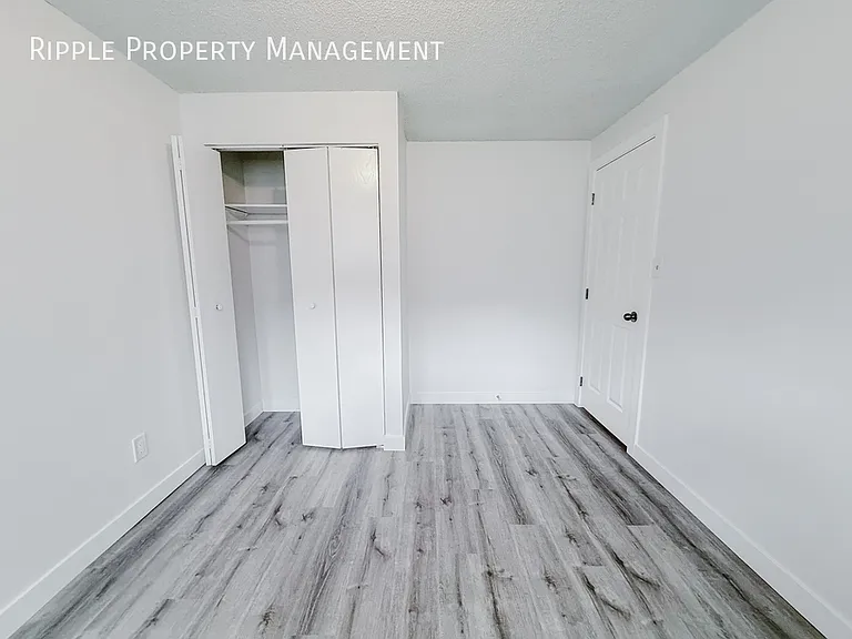 1513 36th St SE #B — Photo 13