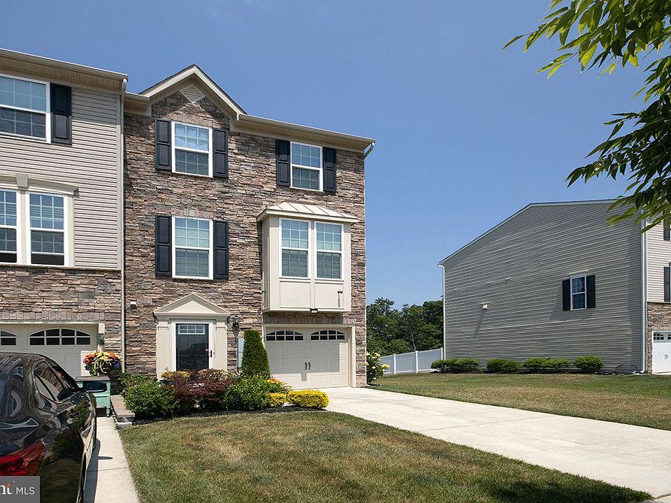 68 Village Green Ln, Sicklerville, NJ 08081 Zillow