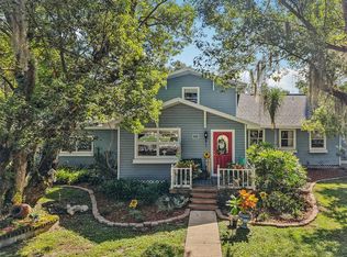 1048 N Grandview St, Mount Dora, FL 32757