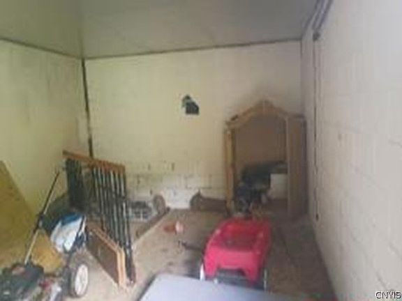 3rd image of 4071 Erie St