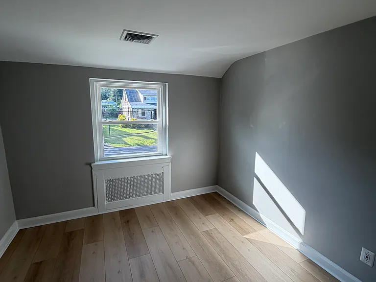 138 Church Rd — Photo 3