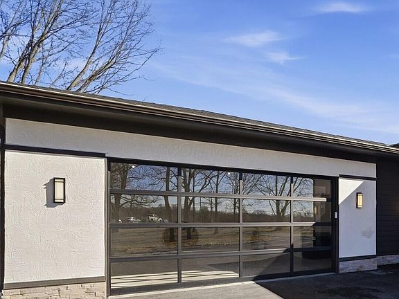 4th image of 8140 Schleppi Rd