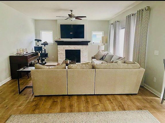 4th image of 4725 Copper Leaf BOULEVARD