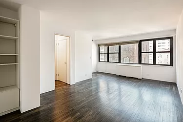 Manhattan Real Estate & Apartments for Sale | StreetEasy