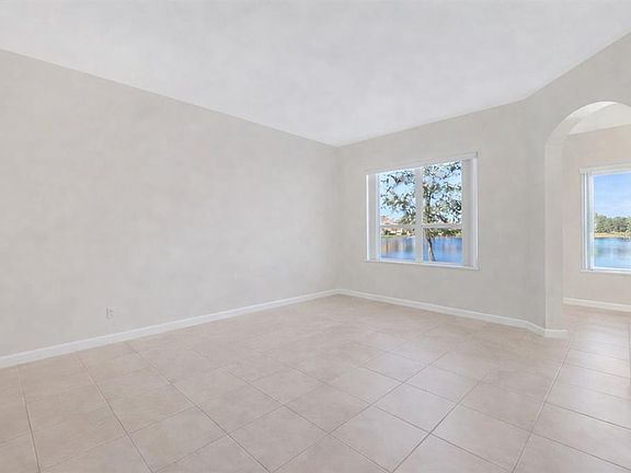 2nd image of 3821 Shoreview Dr