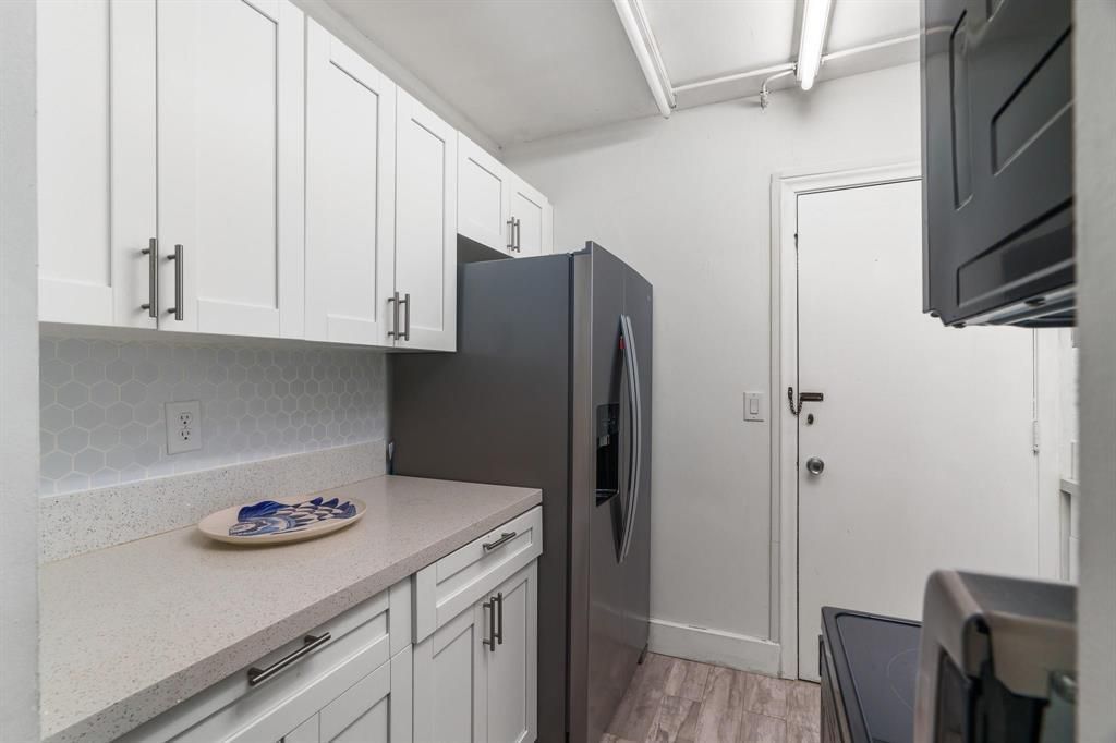 418 S CYPRESS Road #106, photo 2