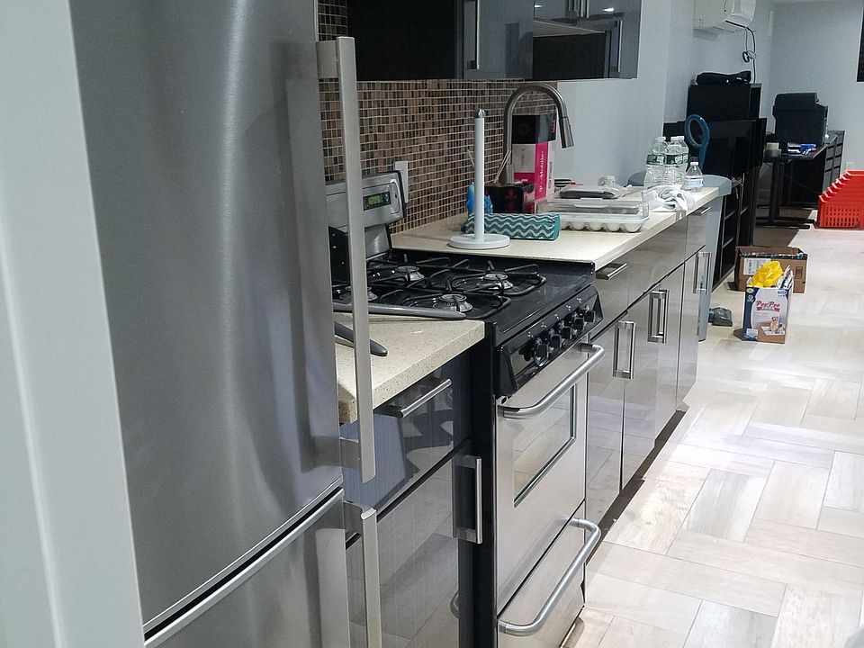 2nd image of 2714 Mill Ave