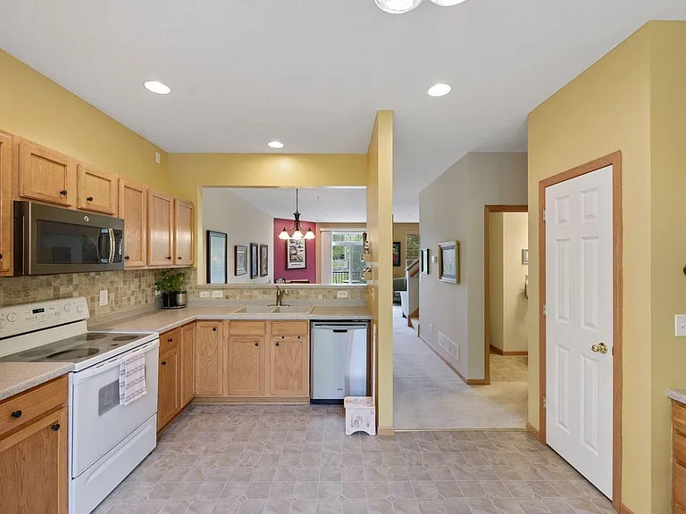 15544 Lilac Dr — Photo 13