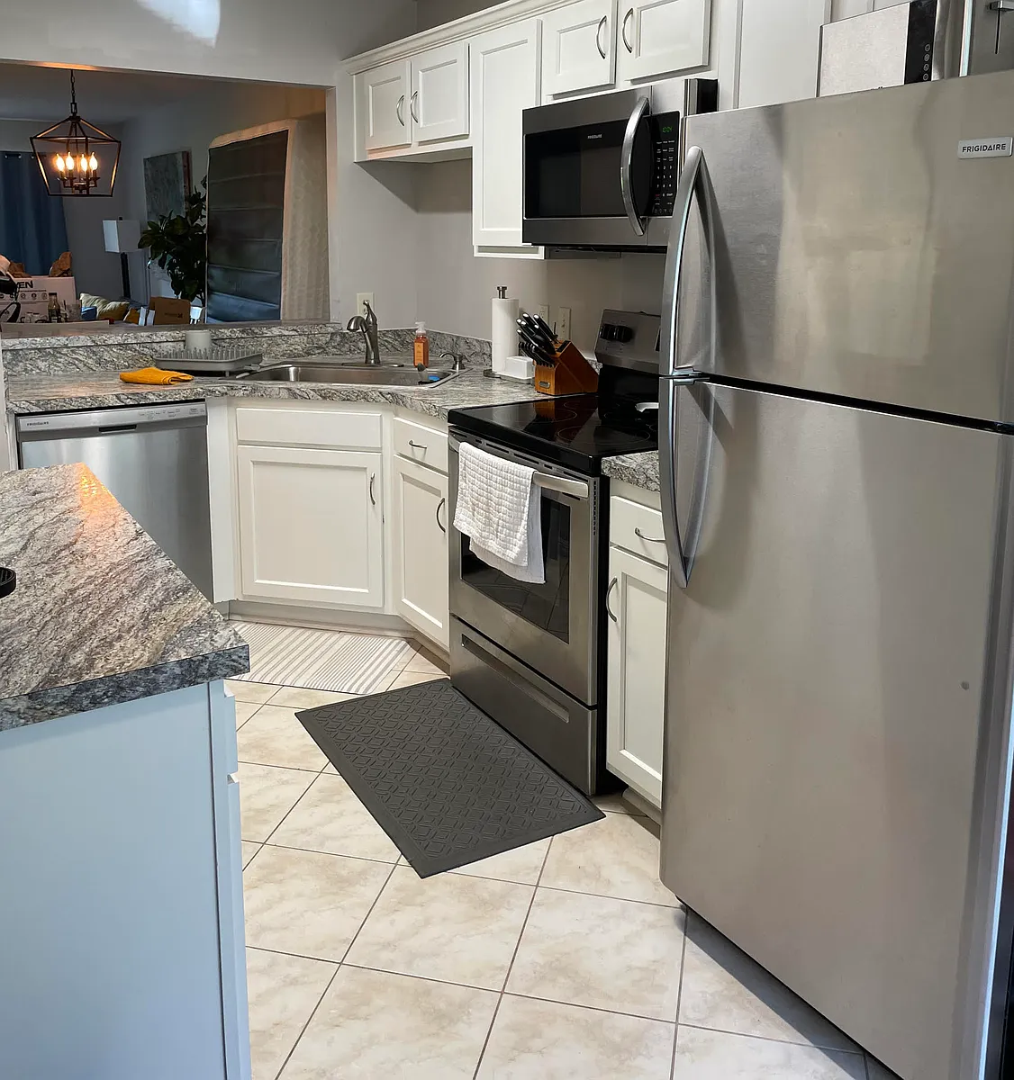Building Photo - 7623 Baymeadows Cir W