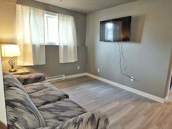 2nd image of 520 19th Ave W #1