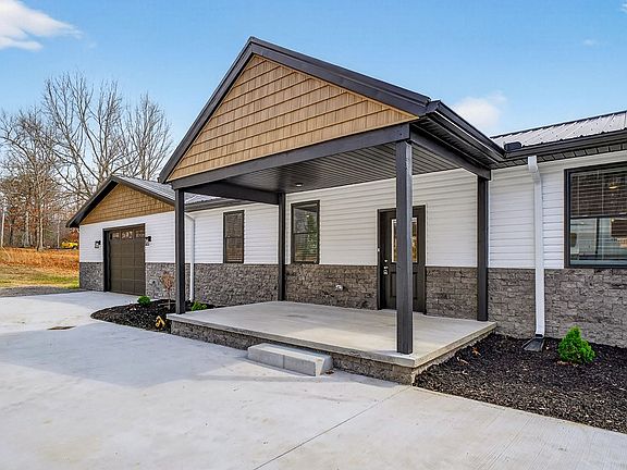 4th image of 365 Spring Haven Ln