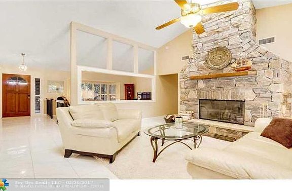 Home For Sale In Chatsworth Village