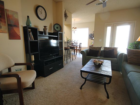 3rd image of 816 North St APT 26