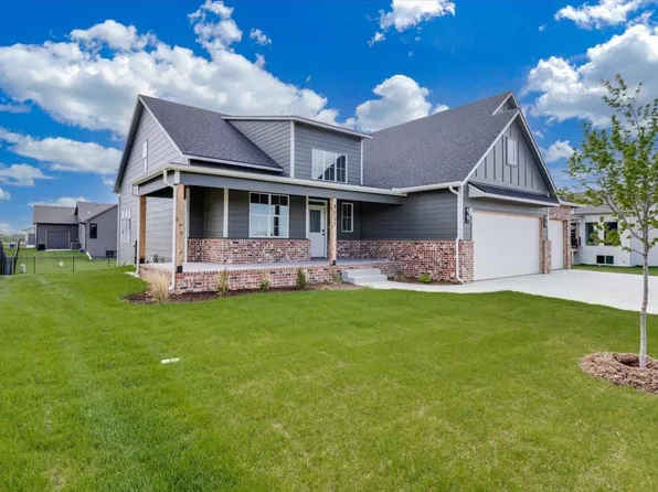 9631 W Wilkinson Ct, Maize, KS 67101