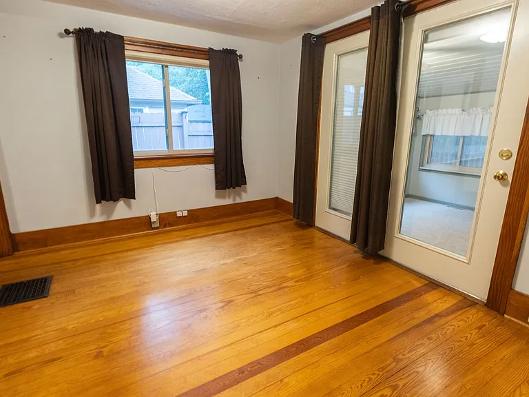 203 Edgewood Ave — Photo 29