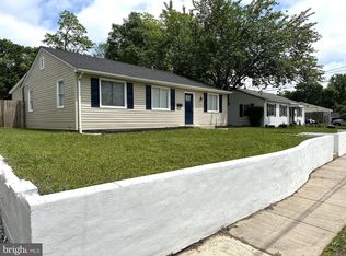 526 Manor Rd, Glen Burnie, MD 21061