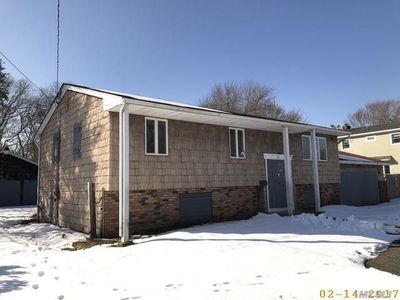42 Country Greens Dr, Bellport, NY, 11713
