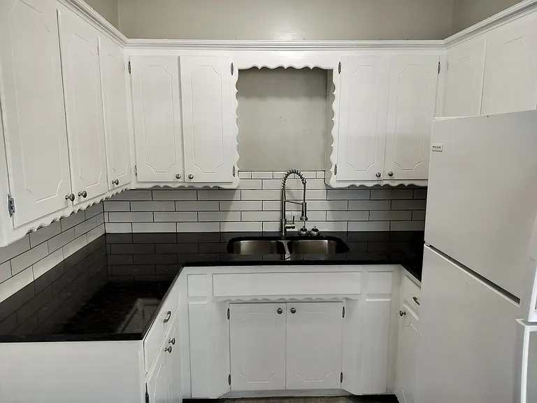 301 N University Dr #1 — Photo 16
