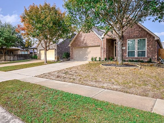 2nd image of 29018 Pinnacle Ridge Dr