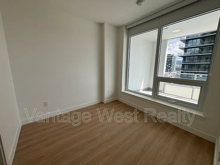 238 Leon Ave #903 — Photo 3