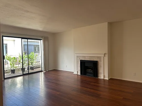 4370 Troost Ave #202 Photo 1