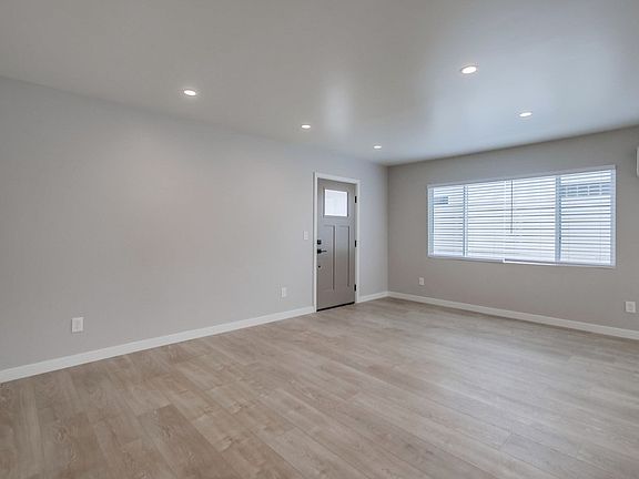 5th image of 4449 Central Ave APT 1