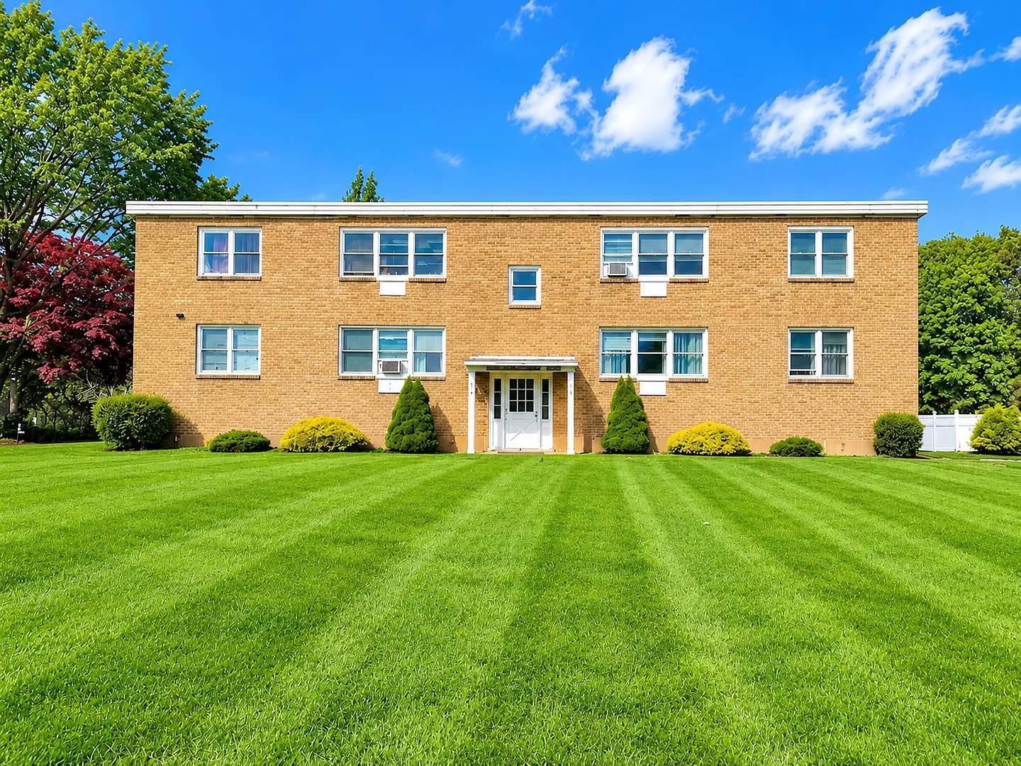 Coming Soon! Coastal 2-Bedroom Apartment Near the Beach | Westbrook, CT — Photo 1