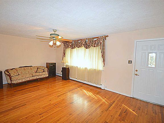 2nd image of 14637 181st St