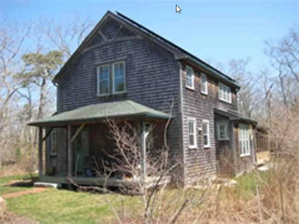 1 Rock Pond Rd, West Tisbury, MA 02575