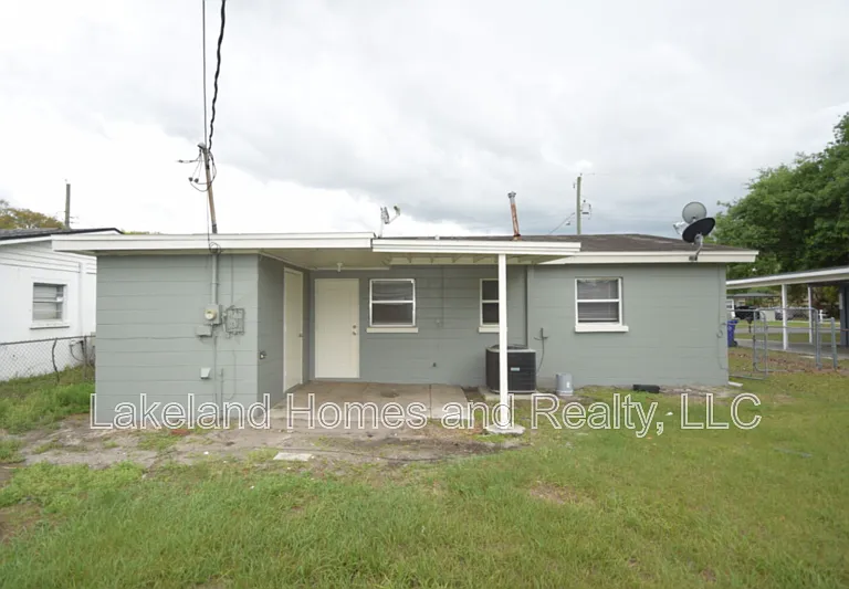 1213 W Patterson St — Photo 19