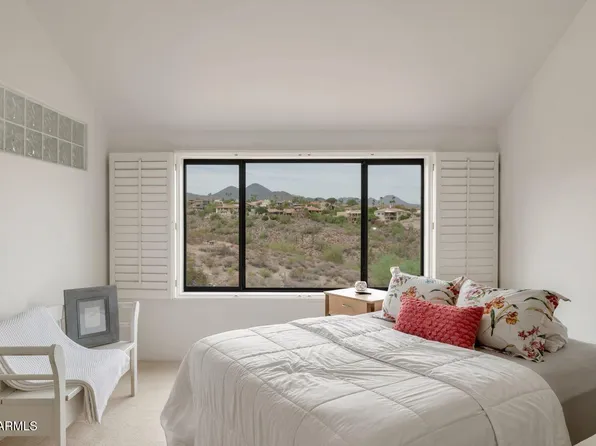 16107 E EMERALD Drive #204, Fountain Hills, AZ 85268