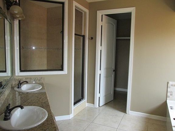 5th image of 3105 Salvador Ave