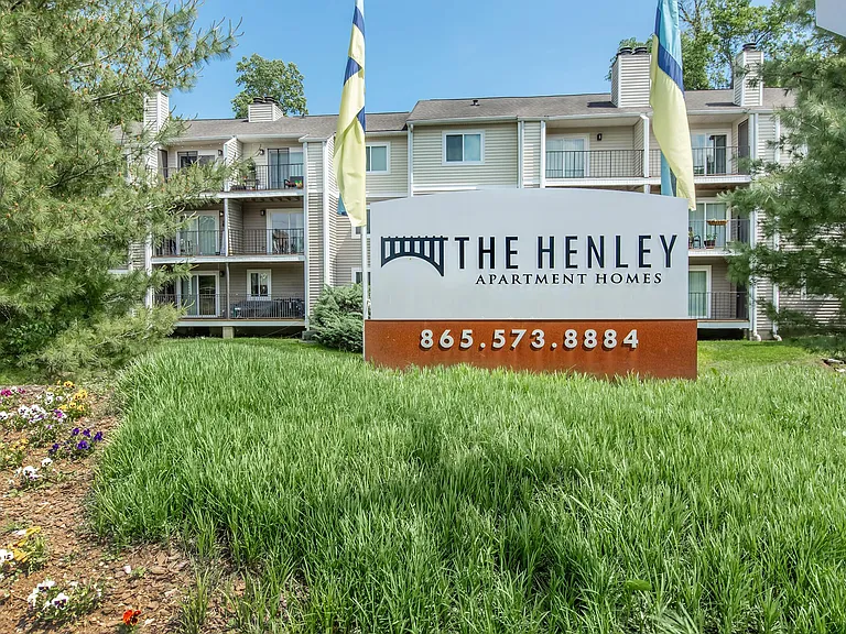 The Henley — Photo 115