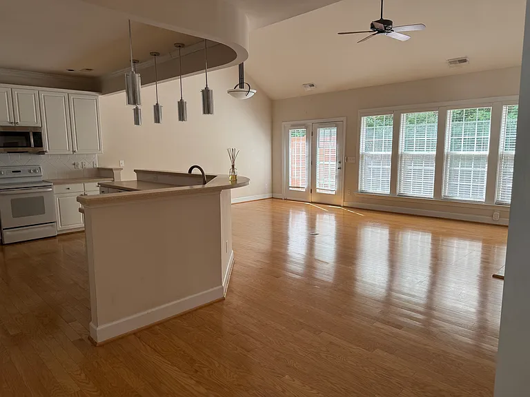 3915 Sunset Maple Ct — Photo 19