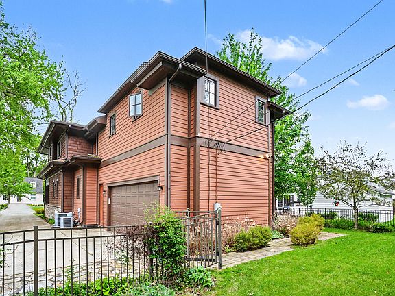 3rd image of 1523 Villa Rd